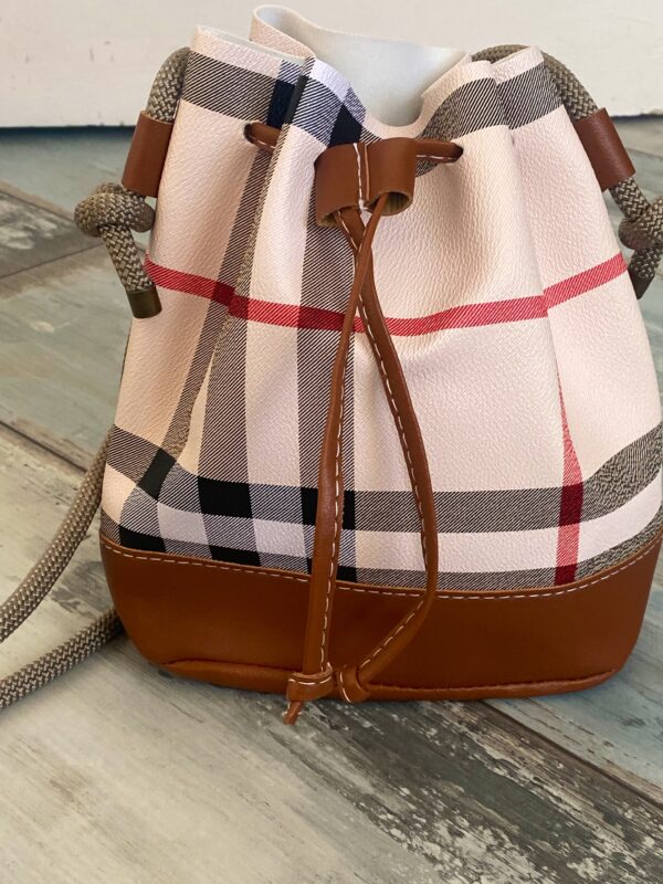 Gassitasche mit Segeltau im Burberry Style – Bild 3