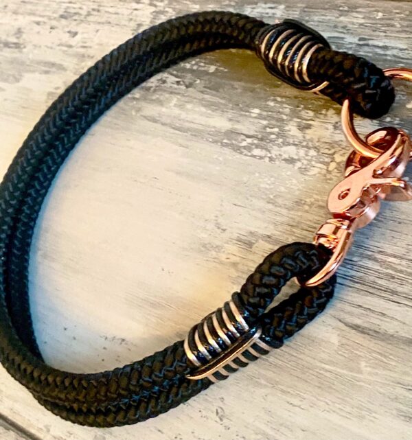 Halsband und Leinenset schwarz – Bild 4