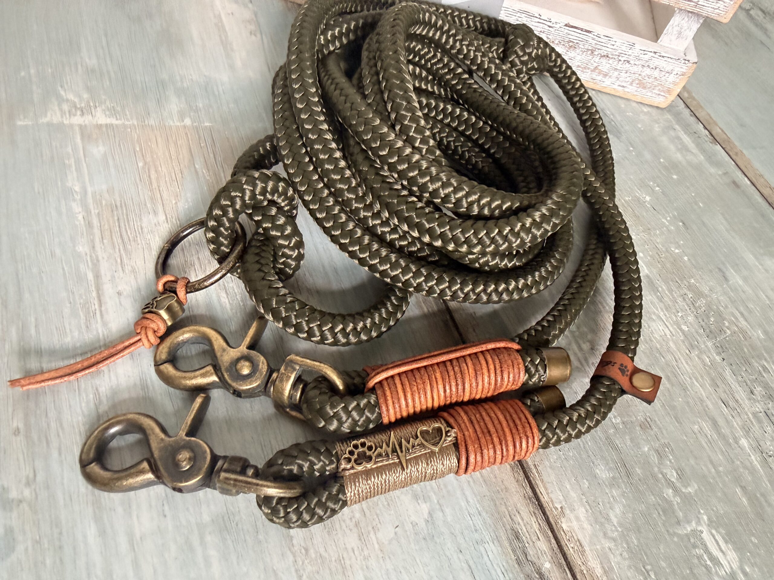🐶 Tauleine & Tauhalsband Set – Army Green | Handgefertigt aus PPM-Seil mit Leder &Antik Messing – Bild 4