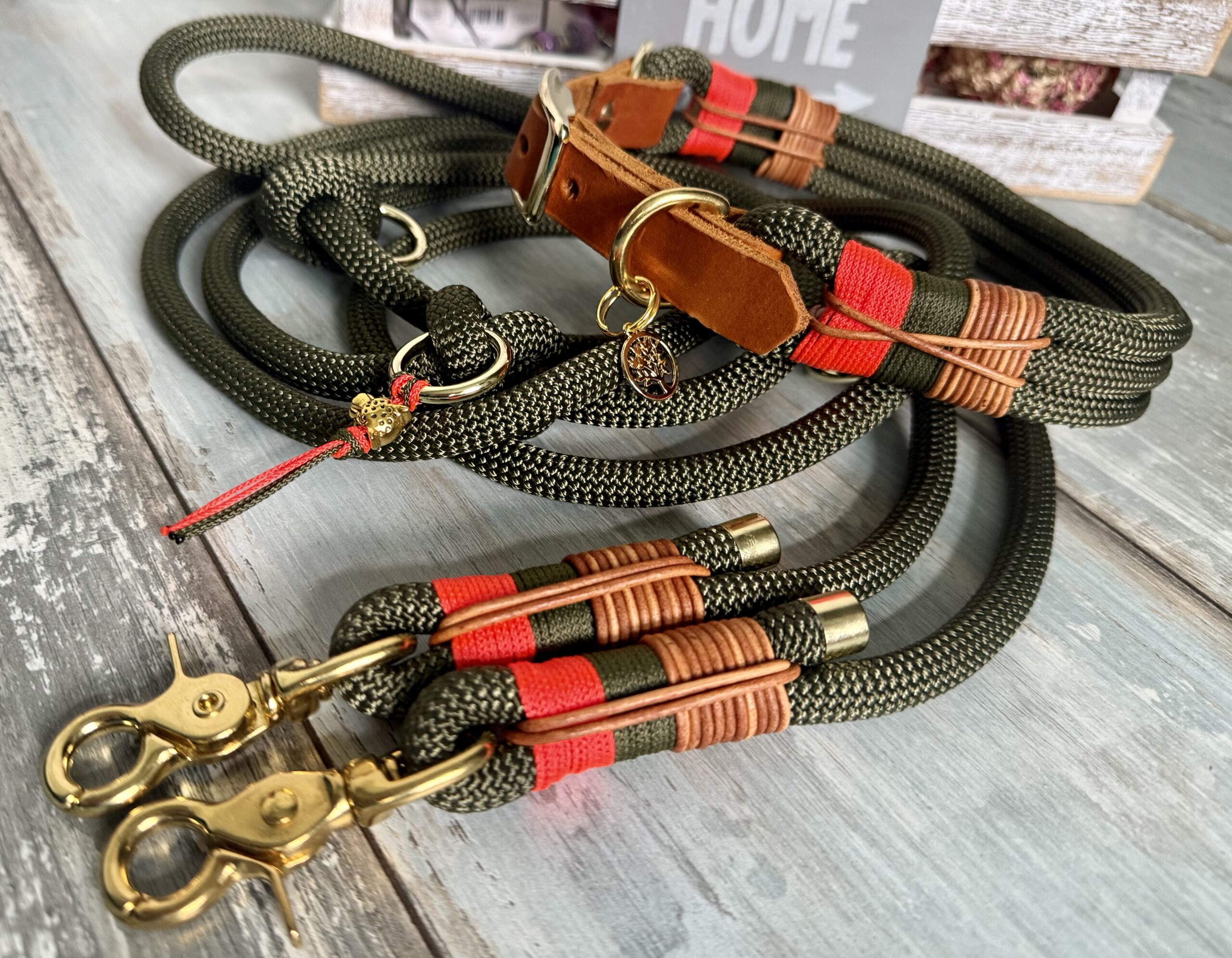 Stilvolles Tauleinen und Halsband Set verstellbar Army Green Messing – Bild 2